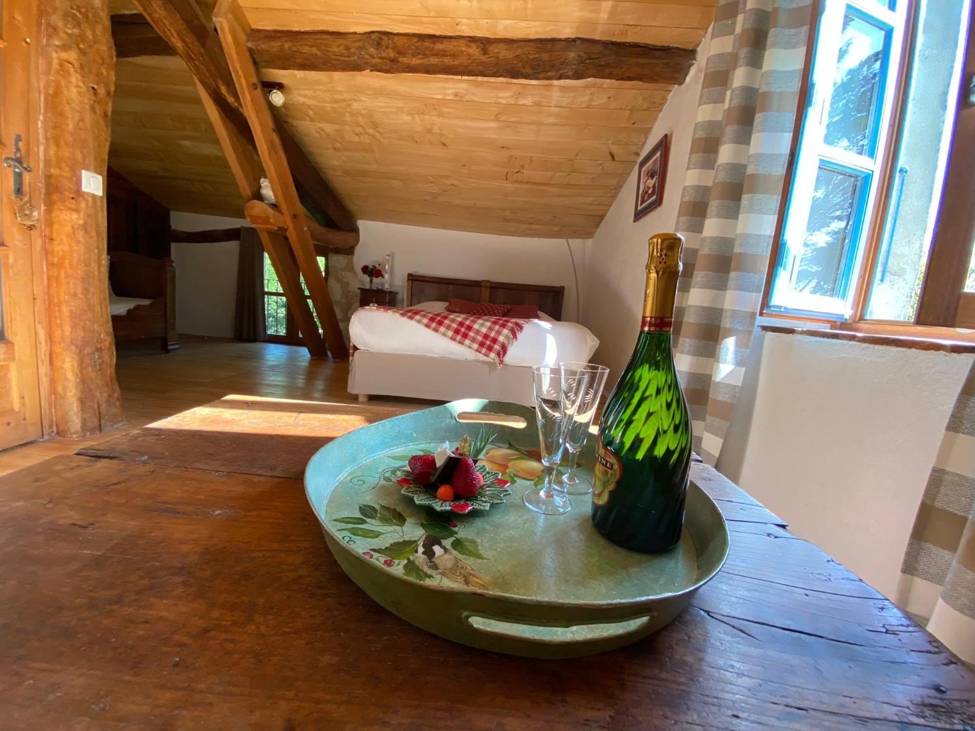 Le Clos Pastel Chambres D'Hotes & Gite Virac Exterior foto